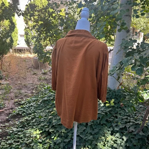 Heroes & Dreamers Rust Button-Front Blouse – Puff Sleeve Linen Blend Top (M) - Picture 5 of 5